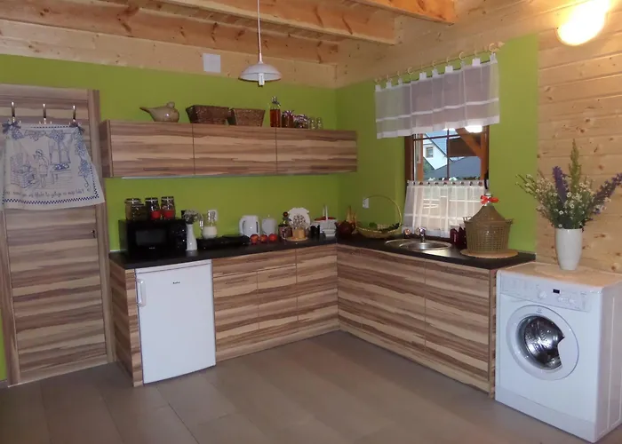 Dom Drewniany Na Kaszubach, Rzeka, Las, Pola, Niedaleko Jeziora Lägenhet